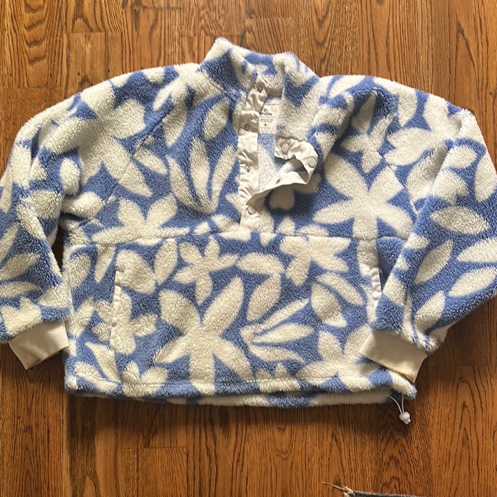 Rip Curl Blue and Cream Floral Cowl Sweater